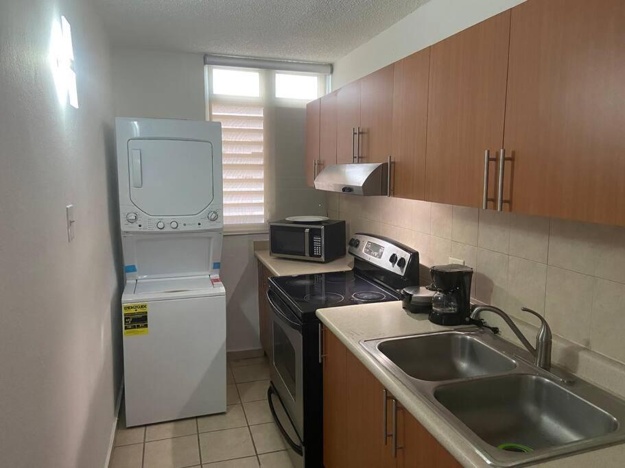 Private Apartment Near Sju Solar Battery Carolina Extérieur photo